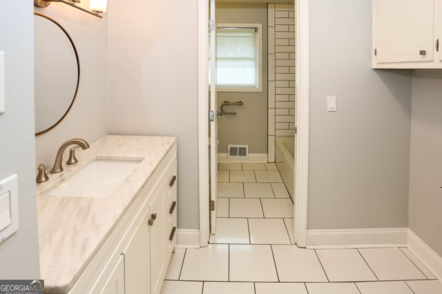 667 Tara Circle SE, Atlanta, GA 30354