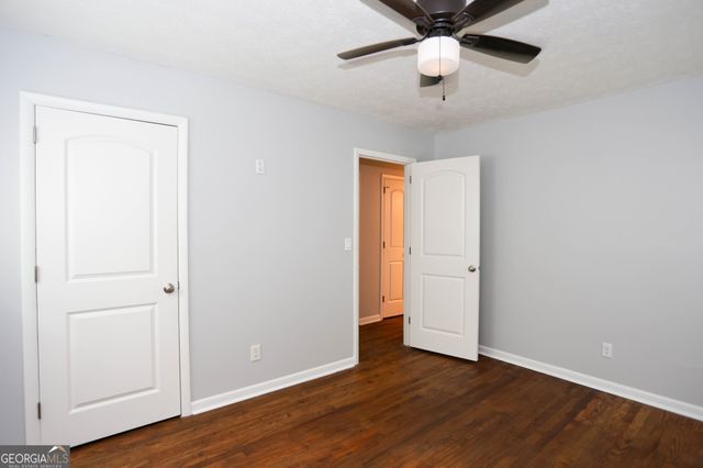 667 Tara Circle SE, Atlanta, GA 30354