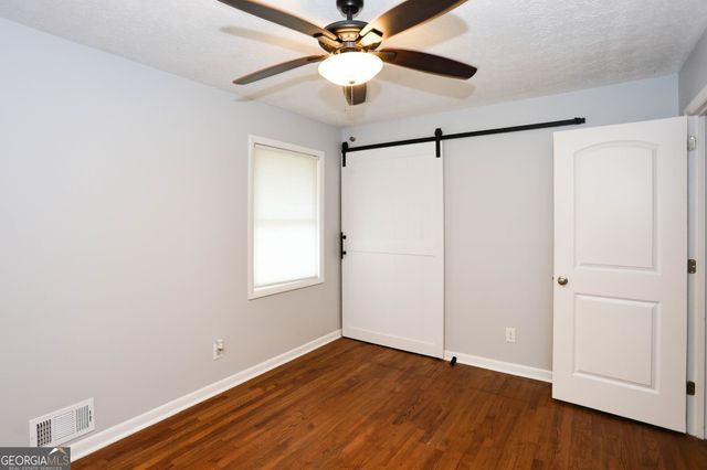 667 Tara Circle SE, Atlanta, GA 30354