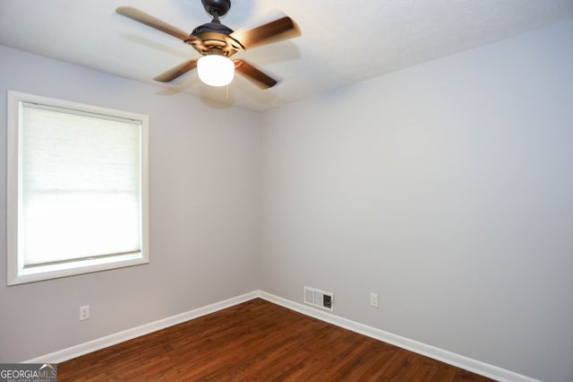 667 Tara Circle SE, Atlanta, GA 30354