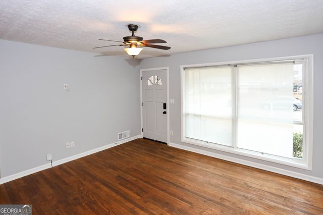 667 Tara Circle SE, Atlanta, GA 30354