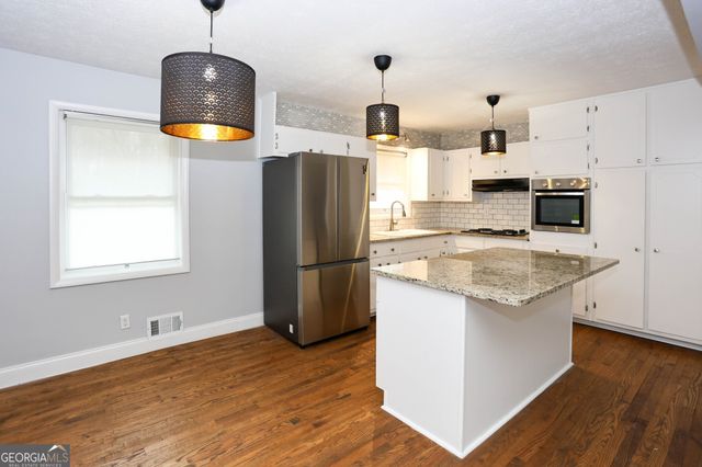 667 Tara Circle SE, Atlanta, GA 30354