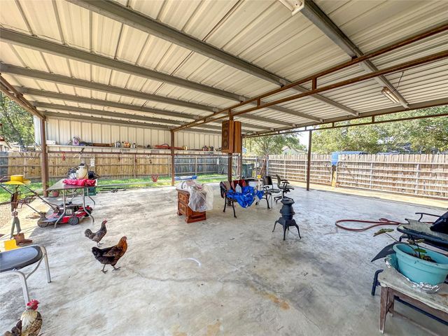 601 Oscar Street, El Campo, TX 77437