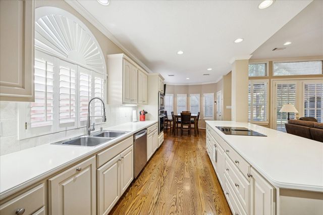 924 Eagle Lake Road, Sealy, TX 77474