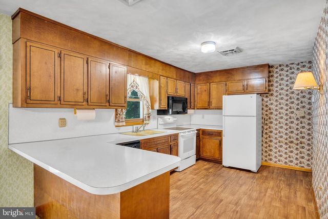 31 HUNTERS VALLEY RD, Liverpool, PA 17045