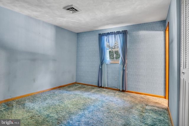 31 HUNTERS VALLEY RD, Liverpool, PA 17045