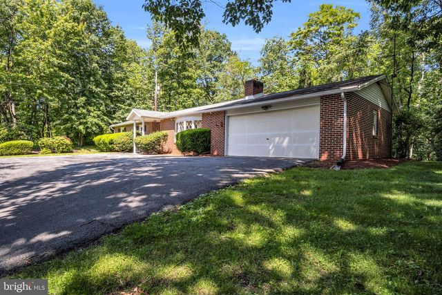 31 HUNTERS VALLEY RD, Liverpool, PA 17045