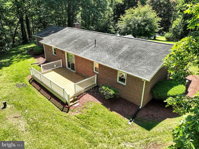 31 HUNTERS VALLEY RD, Liverpool, PA 17045