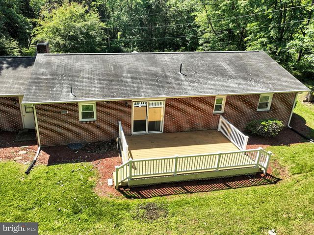 31 HUNTERS VALLEY RD, Liverpool, PA 17045