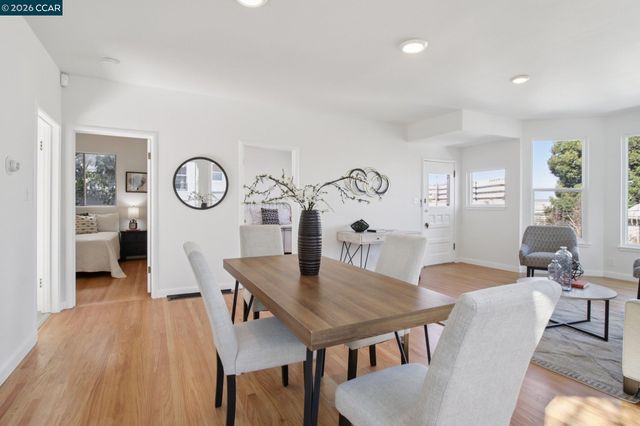 211 Delfino Ave, Richmond, CA 94801