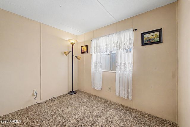 834 S MERIDIAN Road 26, Apache Junction, AZ 85120