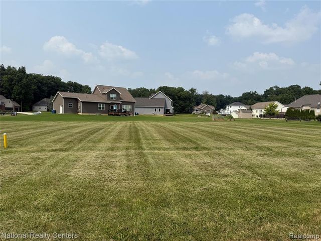 10475 Valley Drive, Goodrich, MI 48438