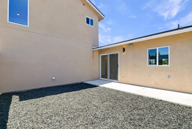 303 Sears Ave., San Diego, CA 92114