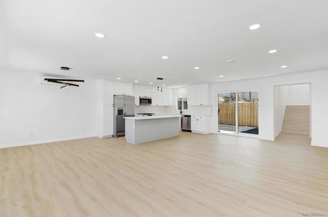 303 Sears Ave., San Diego, CA 92114
