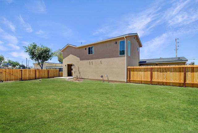 303 Sears Ave., San Diego, CA 92114