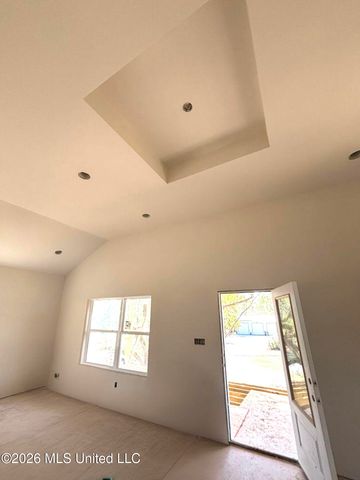 318 Hillcrest Street, Waveland, MS 39576