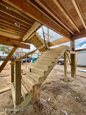 318 Hillcrest Street, Waveland, MS 39576