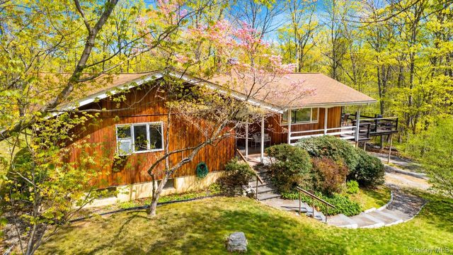 86 Mount Airy Road E, Croton-on-hudson, NY 10520
