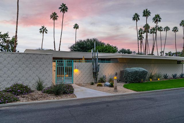 70 Lakeview Drive, Palm Springs, CA 92264