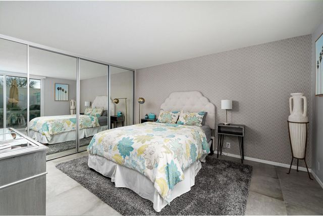 70 Lakeview Drive, Palm Springs, CA 92264
