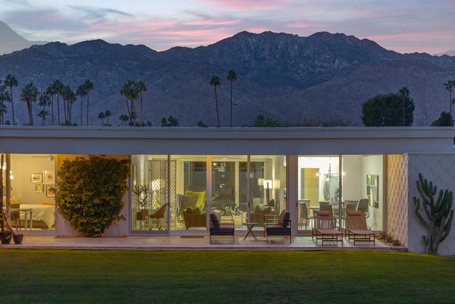 70 Lakeview Drive, Palm Springs, CA 92264