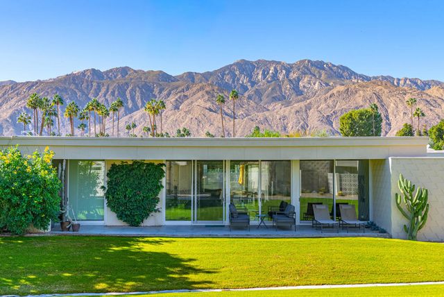 70 Lakeview Drive, Palm Springs, CA 92264