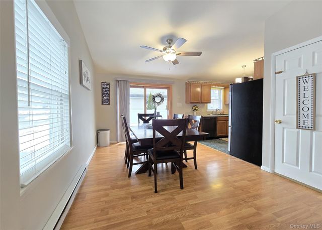 1462 Claas Avenue, Holbrook, NY 11741