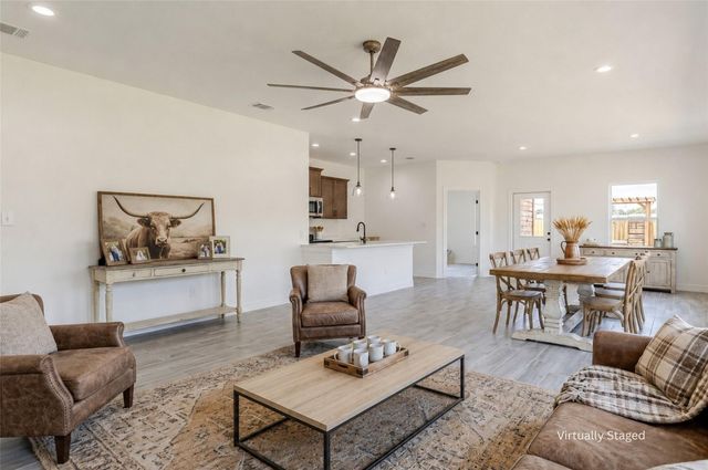 311 Myrtle RD, Smithville, TX 78957