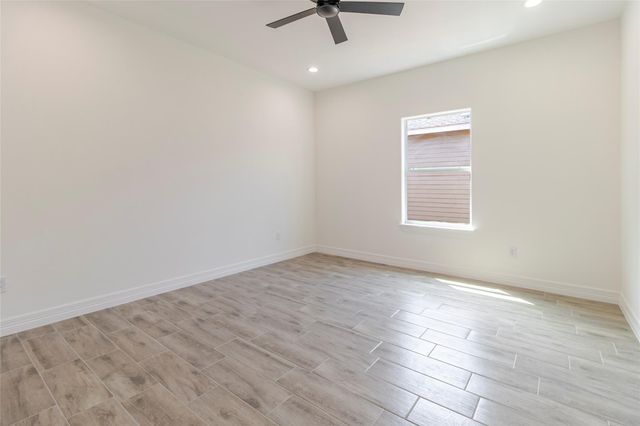 311 Myrtle RD, Smithville, TX 78957