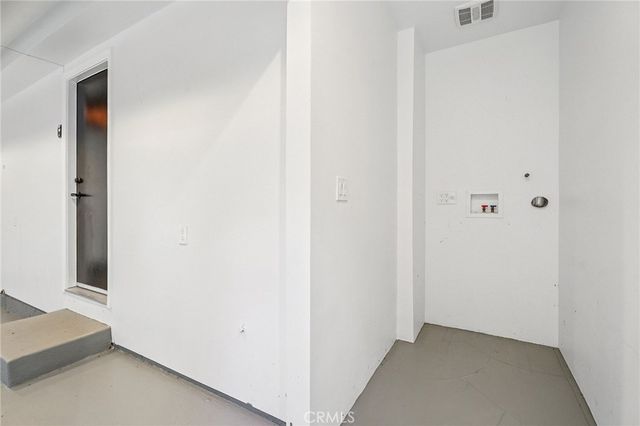 2252 Verde Oak, Los Angeles, CA 90068