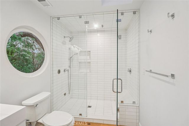 2252 Verde Oak, Los Angeles, CA 90068