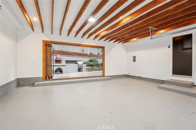 2252 Verde Oak, Los Angeles, CA 90068
