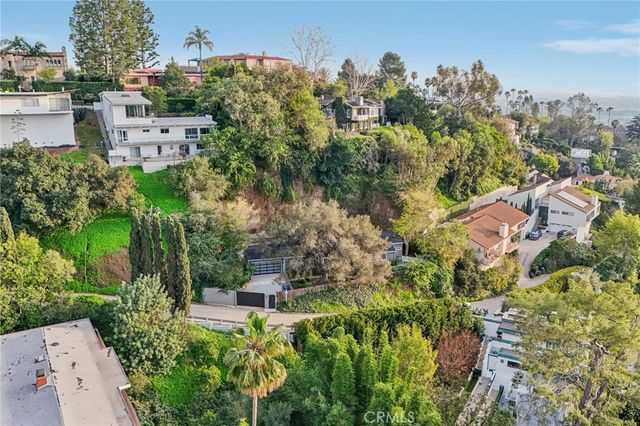 2252 Verde Oak, Los Angeles, CA 90068