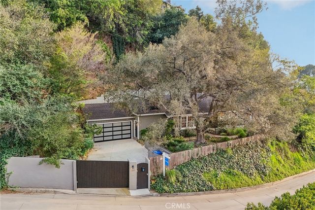 2252 Verde Oak, Los Angeles, CA 90068