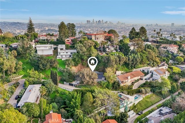 2252 Verde Oak, Los Angeles, CA 90068