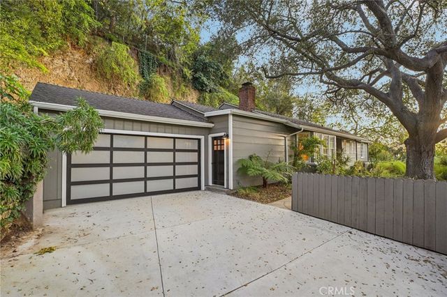 2252 Verde Oak, Los Angeles, CA 90068