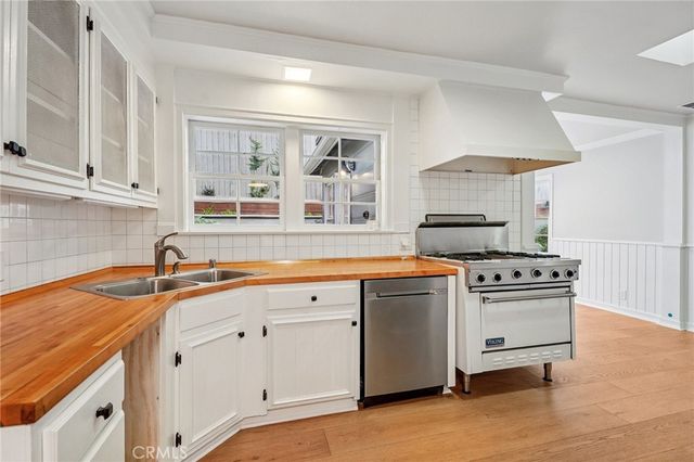 2252 Verde Oak, Los Angeles, CA 90068