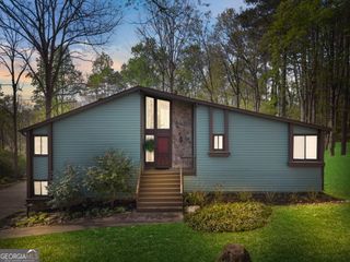 6658 Windwood Circle, Douglasville, GA 30135