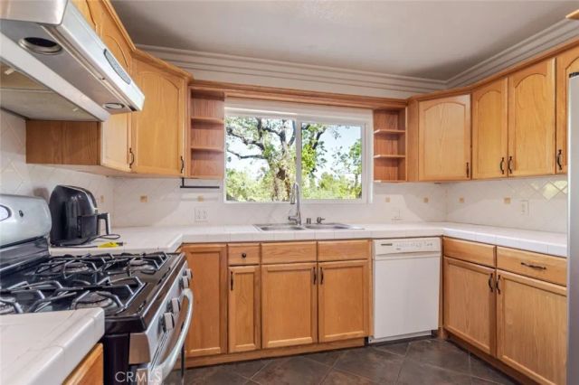 5888 Oak Knolls, Simi Valley, CA 93063