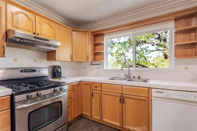 5888 Oak Knolls, Simi Valley, CA 93063