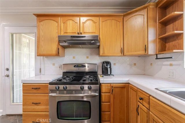 5888 Oak Knolls, Simi Valley, CA 93063
