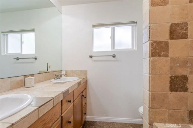 5888 Oak Knolls, Simi Valley, CA 93063