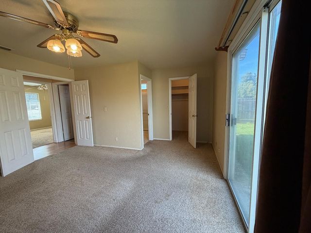 7501 Vixen Ct, Hughson, CA 95326