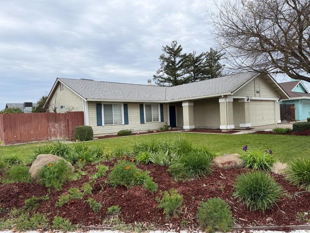 7501 Vixen Ct, Hughson, CA 95326