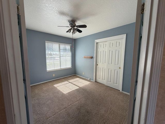 7501 Vixen Ct, Hughson, CA 95326