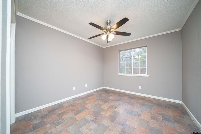 2802 Granite Dr, Longview, TX 75604