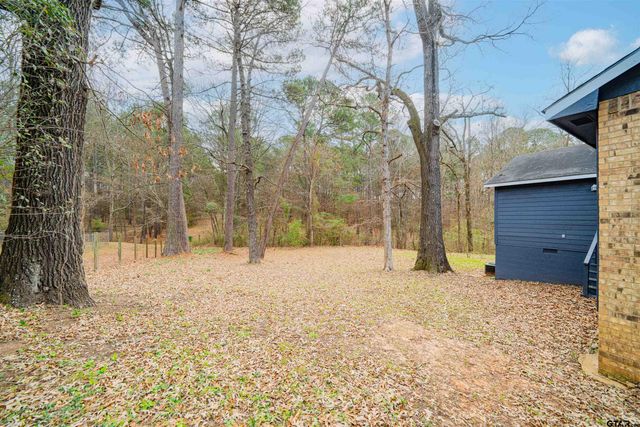 2802 Granite Dr, Longview, TX 75604