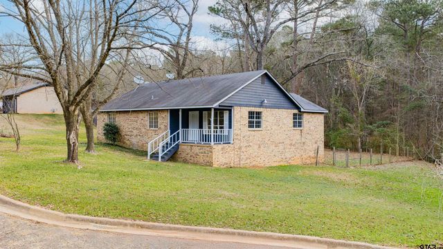 2802 Granite Dr, Longview, TX 75604
