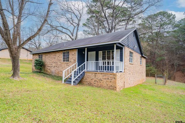 2802 Granite Dr, Longview, TX 75604