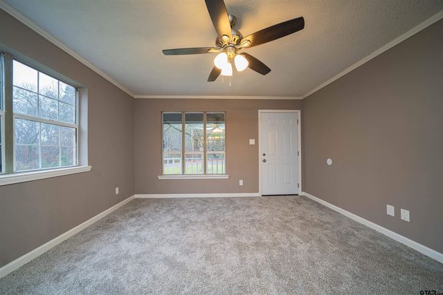 2802 Granite Dr, Longview, TX 75604